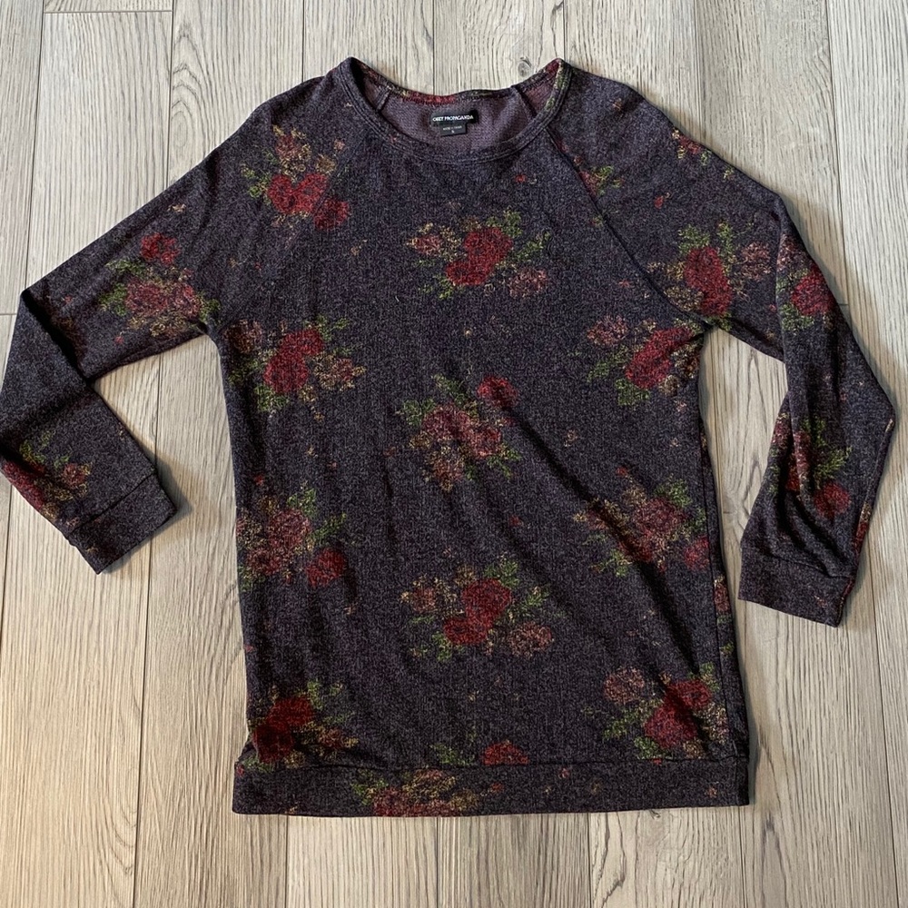 OBEY Propaganda floral faded light sweatshirt